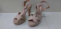 Highheels Sandale, Rose velour, Gr.37 Primark, Plateau vorne 2,5c Hessen - Wölfersheim Vorschau