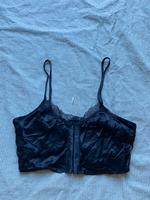 Neues Bershka crop Top Satin Spitze schwarz S ungetragen Nordrhein-Westfalen - Kleve Vorschau