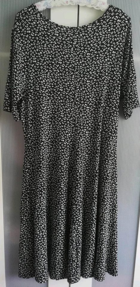 BPC Shirtkleid XL, wie NEU, Bodyflirt Kleid Gr. 48/50 in Netzschkau