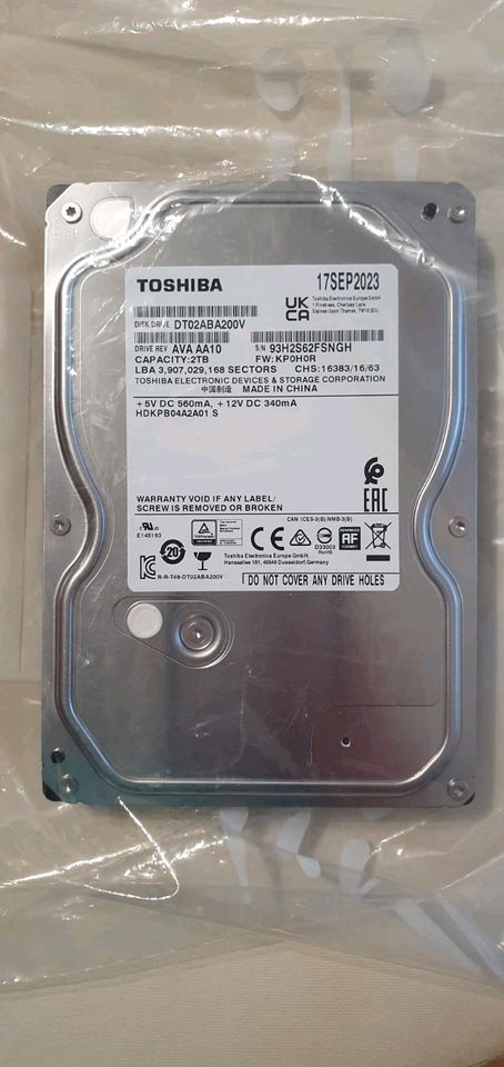 Neue Original HDD Toshiba Surveillance 2 TB 3.5 " SATA 6 Gb/s 128 in Burtenbach