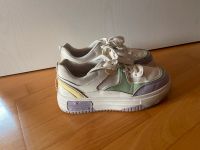 Turnschuhe Sneakers Vans Gr. 39, Trend, Kult Hessen - Nidda Vorschau