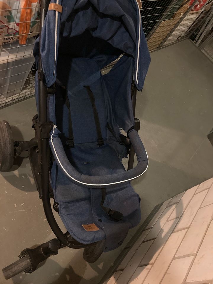 Kinderwagen bu in Köln