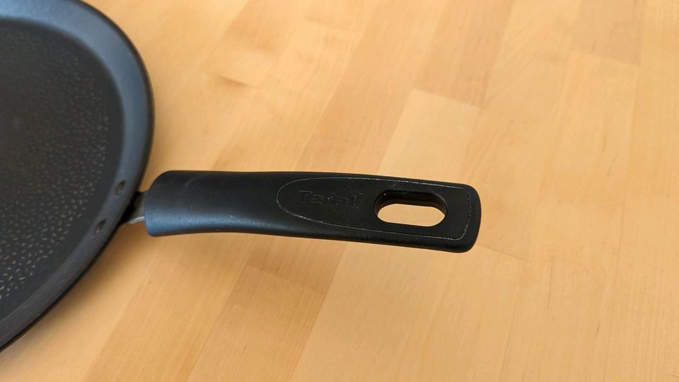 Tefal Pfanne 30cm Durchmesser flach für Pfannkuchen / Pancakes in Köln