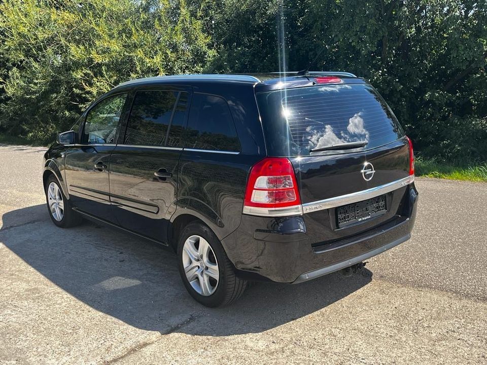 Opel Zafira / 2010 / Klima / TÜV NEU in Naumburg (Saale)