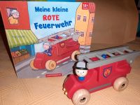 Pappbilderbuch + Holz-Feuerwehr-Auto neu 7€ Hessen - Hofheim am Taunus Vorschau