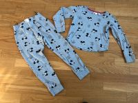 Schlafanzug Pyjama H&M Disney Mickey Mouse Gr. 134/140 Hessen - Taunusstein Vorschau