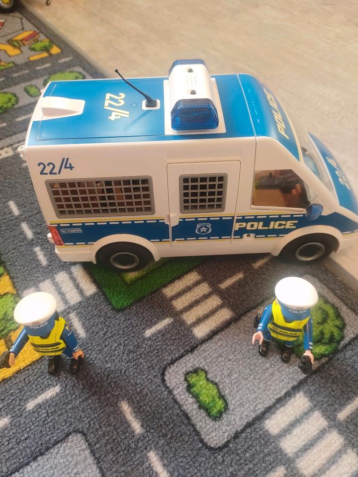 Playmobil Polizeiauto mit Licht und Sound 70899 in Zahna-Elster