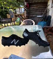 New Balance Fußballschuhe Schwarz Größe 43-44 Dresden - Innere Altstadt Vorschau