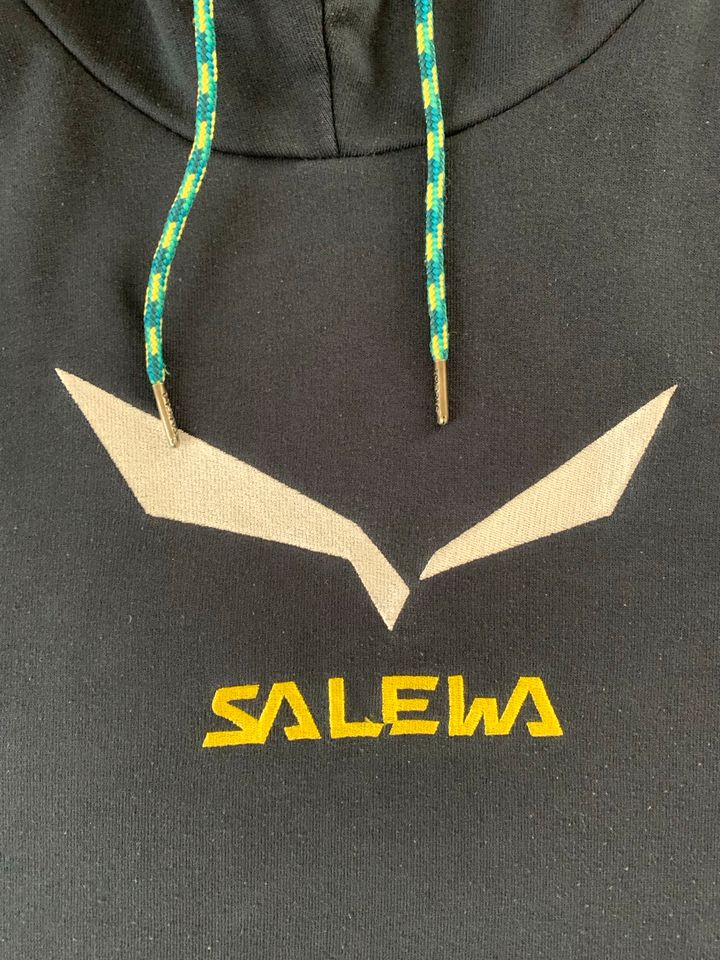 Salewa Kapuzenpullover dunkelblau Größe M in München