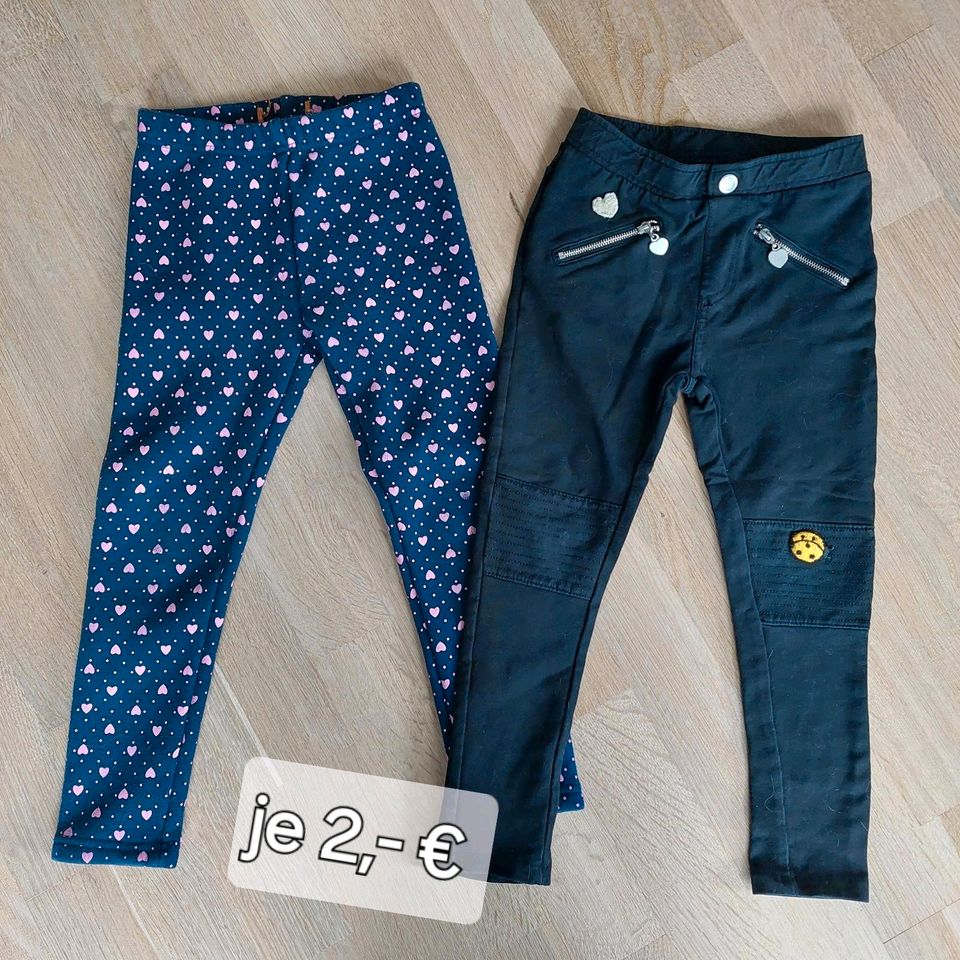 Mädchenkleidung • Gr. 110 / 116 • Hosen Jeans Leggins in Unterdietfurt