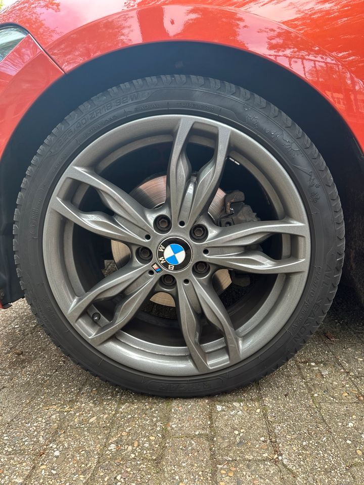 BMW F20 120d Schiebedach 18 Zoll M Paket Rückfahrkamera in Essen