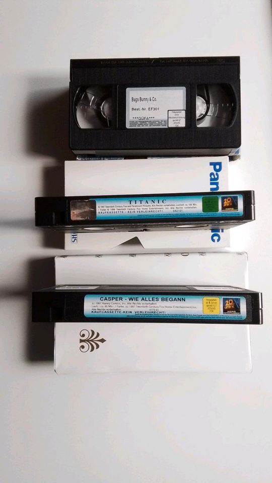 VHS Videokassetten gebraucht aber ok in Preußisch Oldendorf
