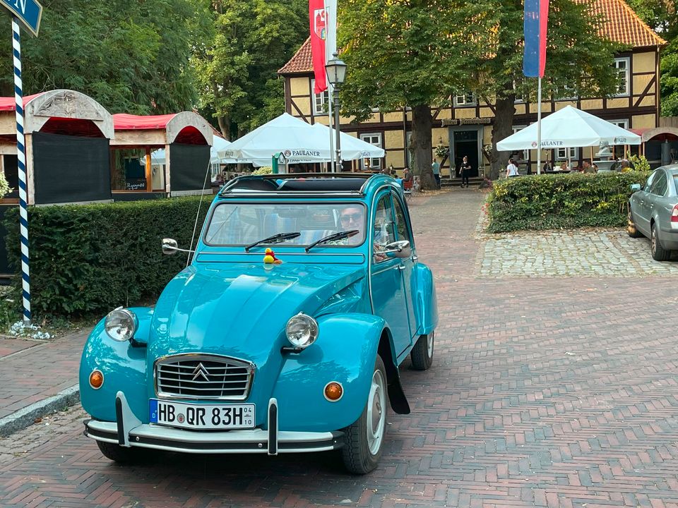 Oldtimer Citroën 2 CV 6 "Ente" für Hochzeiten usw. zu vermieten in Bremen
