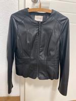 Damen/ Mädchen Kunstleder Jacke Gr.36 Mecklenburg-Vorpommern - Feldberg Vorschau