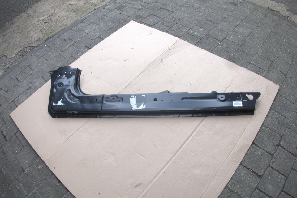 Seitenwand Schweller Mazda CX-5 links ab 15-17 | KD53-53-950D in Koblenz