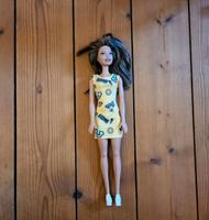 Mattel Barbie gelbes Sommerkleid Herzogtum Lauenburg - Kuddewörde Vorschau