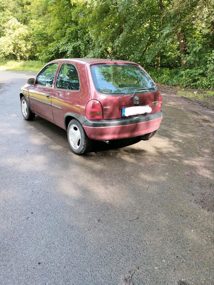 Opel Corsa fast 2 Jahre Tüv in Bergheim
