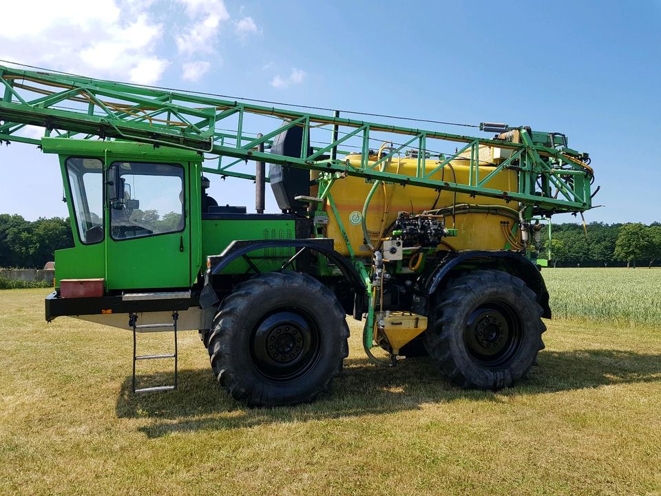 Dammann/Unimog U2100, Spritze und Düngerstreuer in Semlow