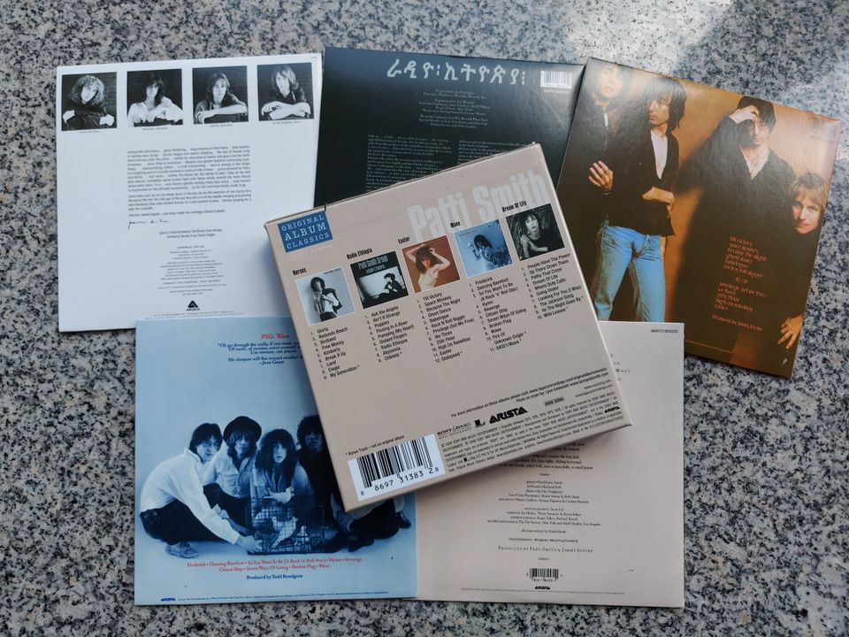 Patti Smith – Original Album Classics 5 CD Box-Set, Compilation in Köln