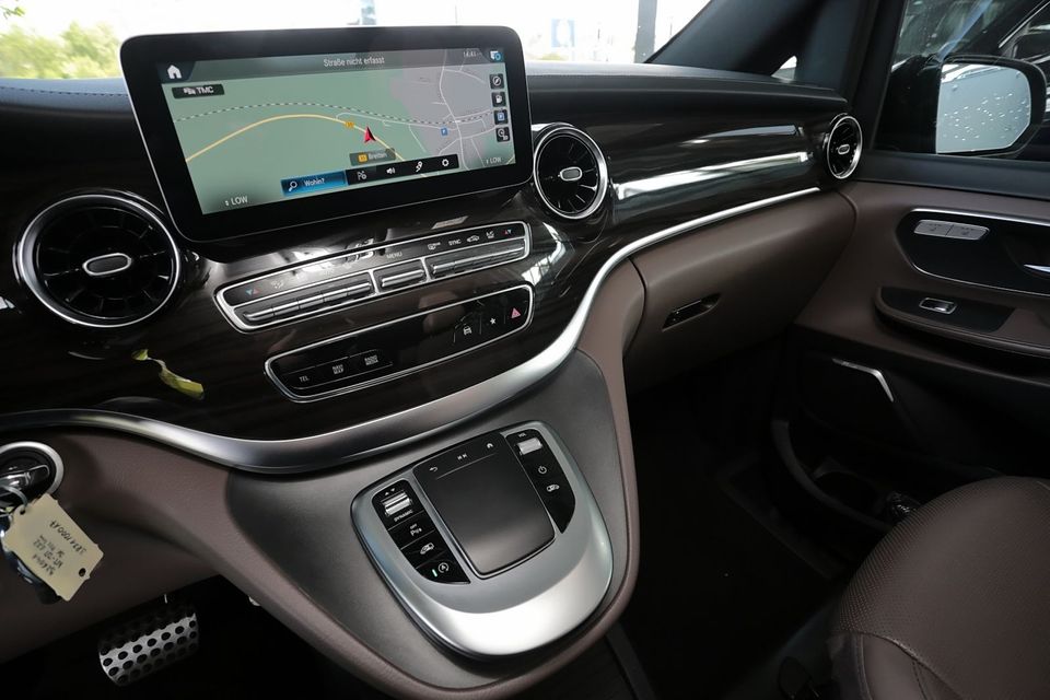 Mercedes-Benz V 300 d AVANTGARDE EDITION Lang 360°+Sitzhzg+AHK in Bretten