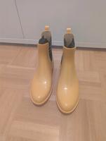 Regen Stiefeletten Tommy Hilfiger gelb Größe 40 München - Schwabing-West Vorschau