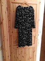 SCHICKES SCHWARZ/WEISSES KLEID EDC GR.42 Niedersachsen - Papenburg Vorschau