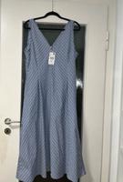 Kleid mit V Ausschnitt Hessen - Wiesbaden Vorschau