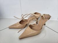 Stöckelschuh Zara, Gr. 37, creme Baden-Württemberg - Ludwigsburg Vorschau