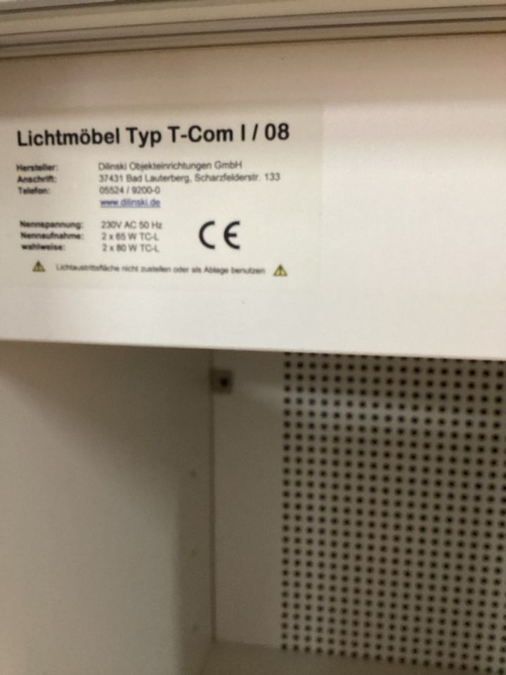 Lichtschrank weiß in Fürstenau