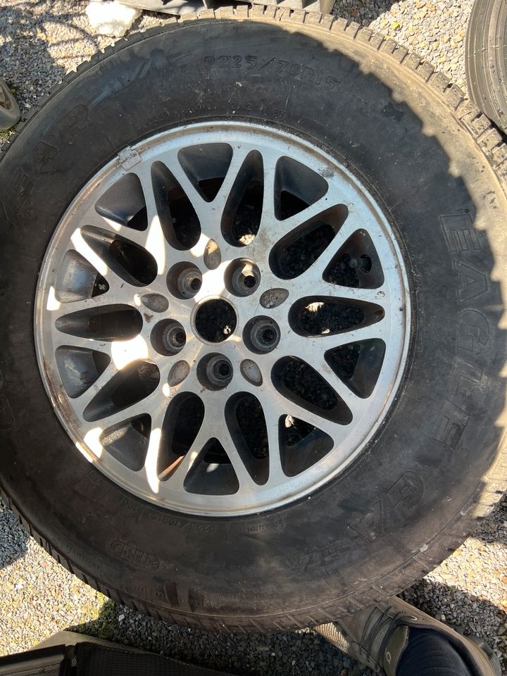 Jeep Cherokee xj 225/70 R15 felge mit Reifen in Nordrhein-Westfalen -  Fröndenberg (Ruhr) | Ersatz- & Reparaturteile | eBay Kleinanzeigen ist  jetzt Kleinanzeigen