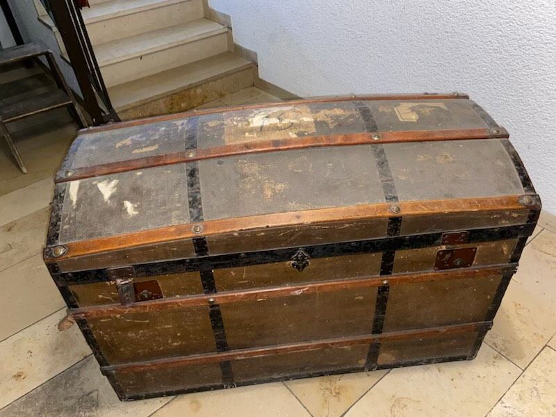 Antiker Überseekoffer Koffer Truhe Aufbewahrung Schatztruhe Pirat in Regensburg