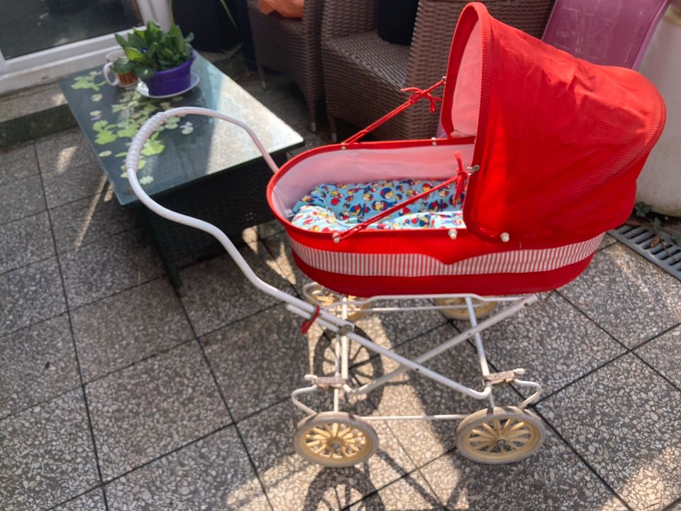 DDR Puppenwagen Zekiwa weißes Gestell selten in Fredersdorf-Vogelsdorf