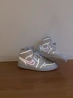 Jordan 1 mid iridescent reflective white (women’s) Bonn - Ückesdorf Vorschau