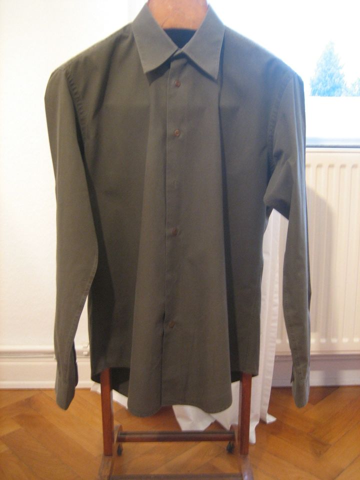 3 ZARA Hemden graphit, khaki, weiß, Gr. L, einzeln 12€ in Berlin