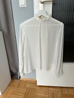 Hallhuber Donna Bluse Rüschen Oberteil Damen Shirt weiß S 36 Frankfurt am Main - Innenstadt Vorschau