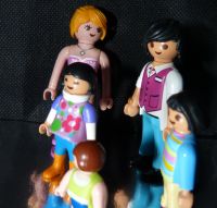 Konvolut / PLAYMOBIL - Figuren / Familie 5 Spiel Figuren Niedersachsen - Seevetal Vorschau