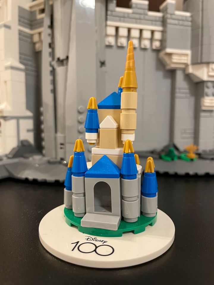 Lego Mini Disney Schloss 100 Jahre Disney in Hamburg