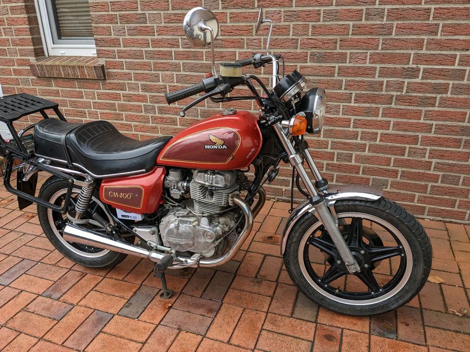 Honda CM 400 T; TÜV 03 / 26; mit Koffern in Bohmte