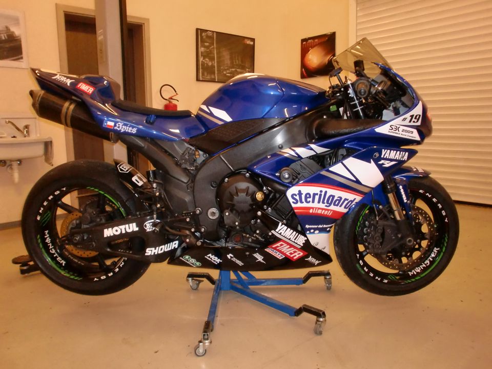 Rennmotorrad / Racebike / Yamaha R1 RN19 in Hartha
