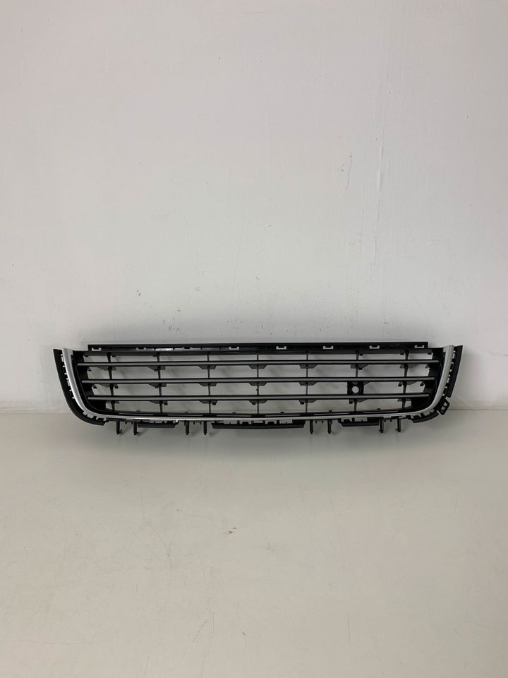 Opel Astra H Kombi Gitter Grill Stoßstange Vorne Neu 13238553 in Essen