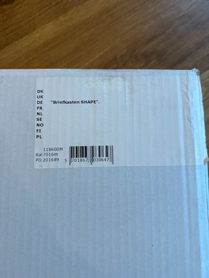 Briefkasten „Shape“ Anthrazit Originalverpackt in Zell (Mosel)