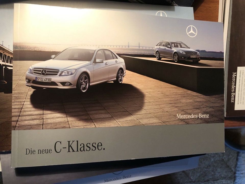 Mercedes diverse alte Verkaufspospekte inkl alter Preislisten in Schiffdorf