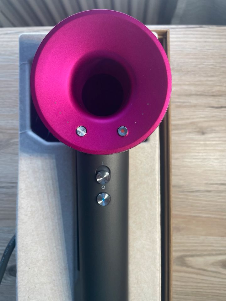 Dyson Supersonic HD07 Haartrockner in Kempten