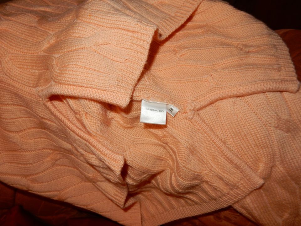 NEU! SERGIO CASSANI Wollpullover Gr.38, apricot in Kiel