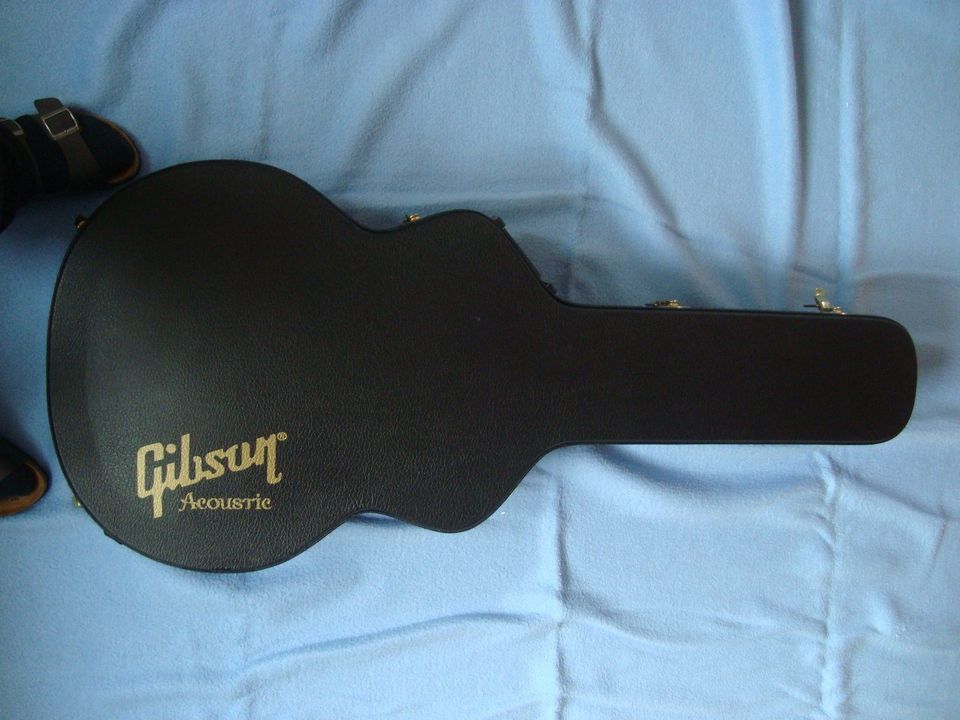 Gibson SJ 200 Studio Akustik Gitarre in Ansbach