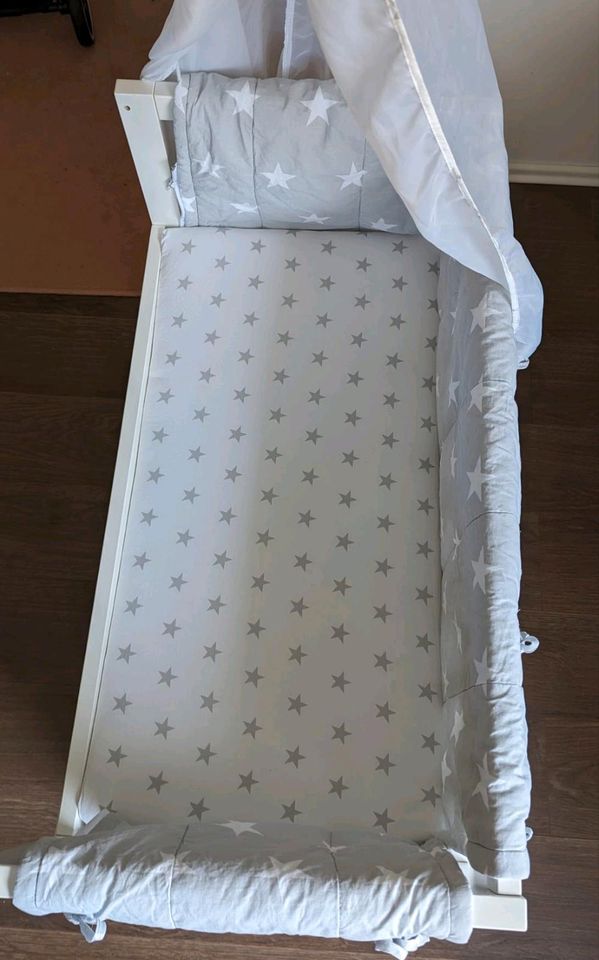 Beistellbett 4 in 1 (Little stars von roba) plus Träumeland-M. in Stuhr