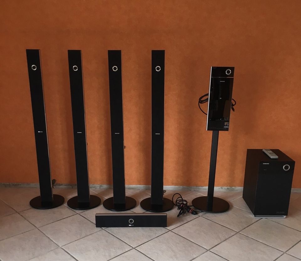 Samsung SLIM DVD HOME CINEMA SYSTEM HT-P1200 Anlage hat 8Teile in  Niedersachsen - Oldenburg | Stereoanlage gebraucht kaufen | eBay  Kleinanzeigen ist jetzt Kleinanzeigen