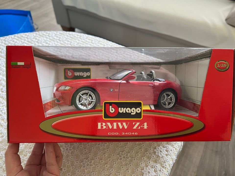 Modellauto, BMW Z4, Burago, COD. 34046, Cabrio rot-metallic, UVP in Bamberg