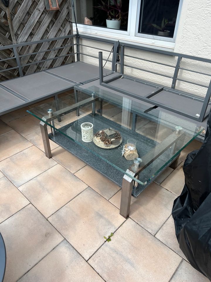 Glastisch mit Granitplatte. Schwer!! in Euskirchen