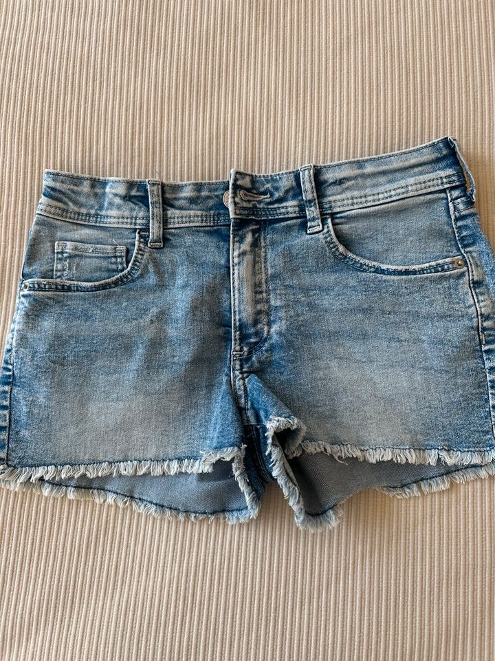 Shorts H & M, Gr. 158, sehr guter Zustand in Hannover